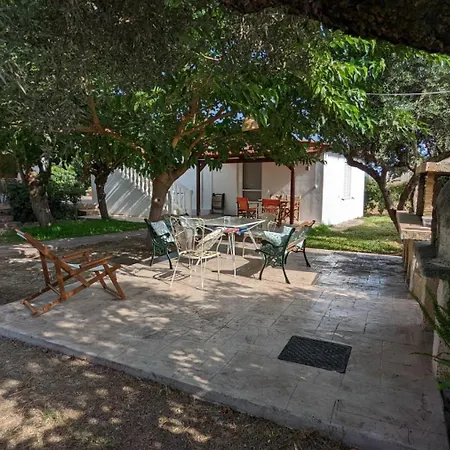Annamaria House דירה